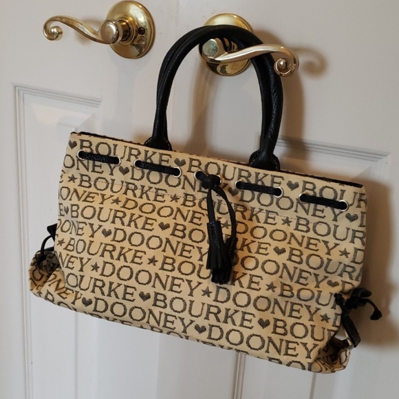 Dooney & Bourke handbag - Picture 3 of 8